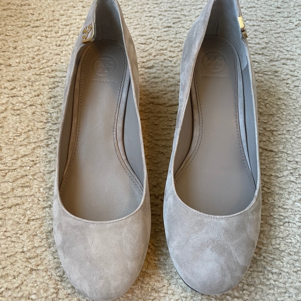 💕Gorgeous Tory Burch Elizabeth Pumps💕